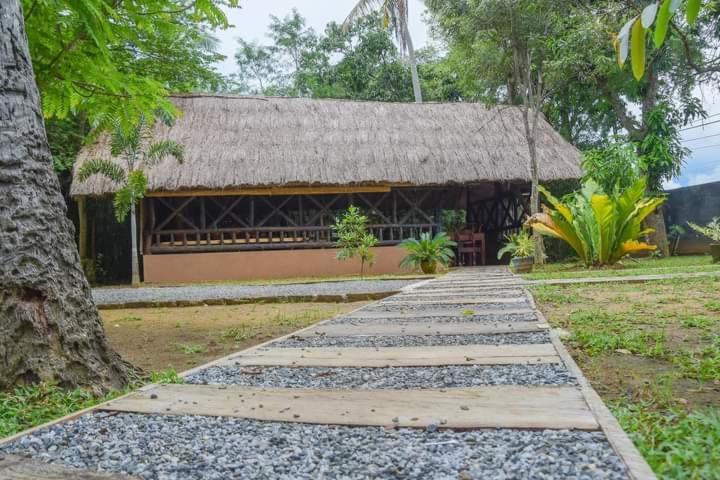 Kirindioya Village Tanamalwila Exterior photo